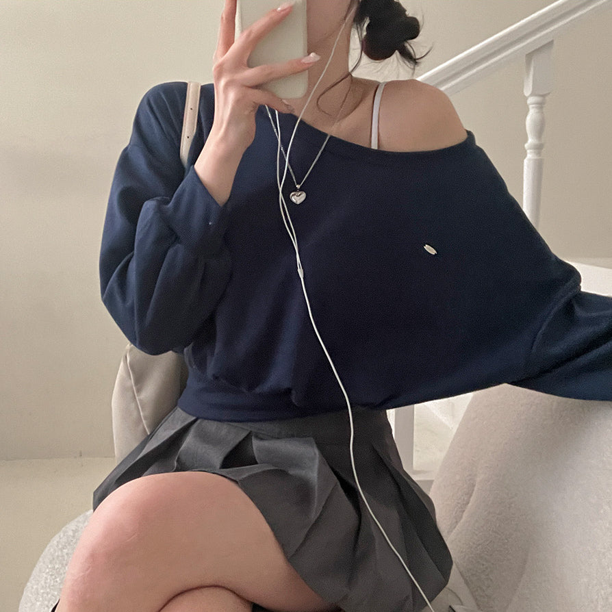 【現貨灰、藍】Off-Shoulder銀標衞衣✨