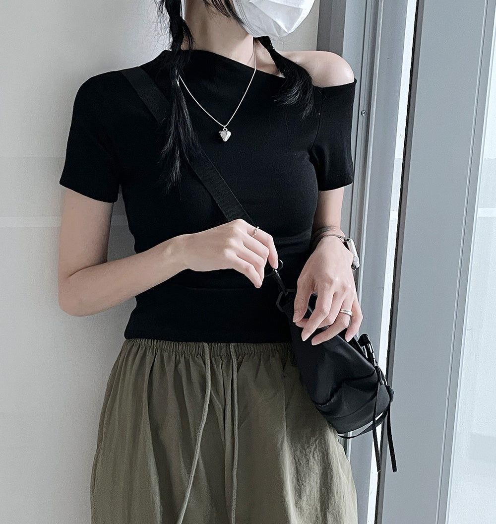 【現貨navy】💕韓製可愛露肩短袖T恤