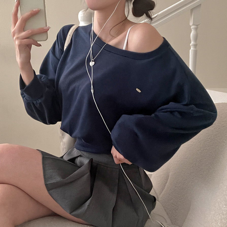 【現貨灰、藍】Off-Shoulder銀標衞衣✨