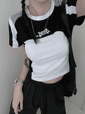 【街頭Look】🏙拼色獨特短款短袖T恤