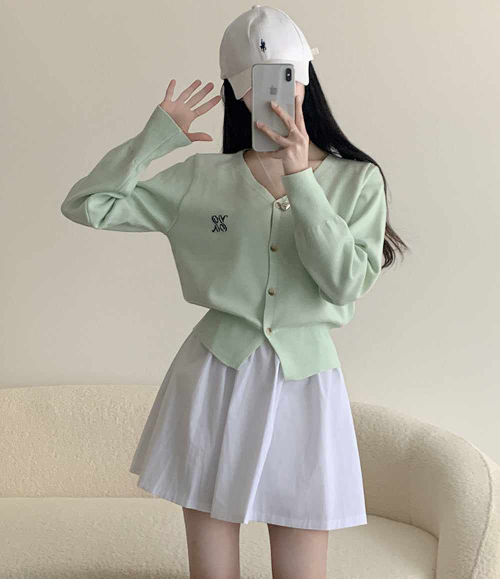 【現貨灰】🥯柔和色彩刺繡字母開襟衫