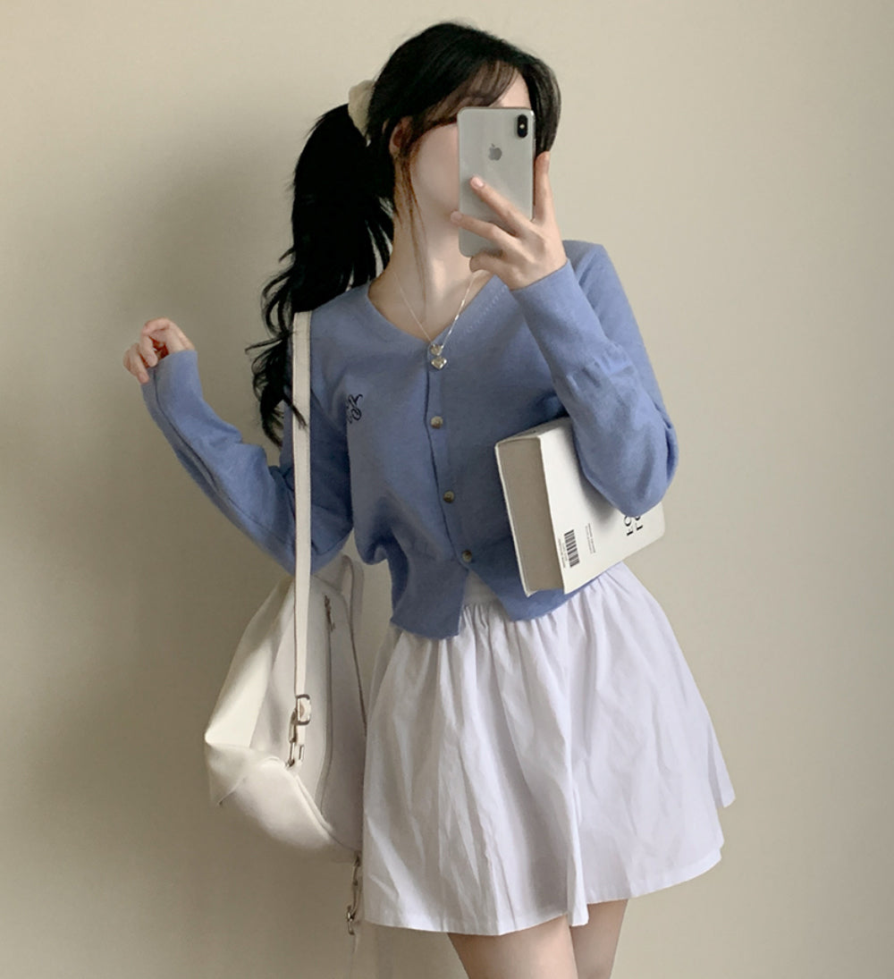 【現貨灰】🥯柔和色彩刺繡字母開襟衫
