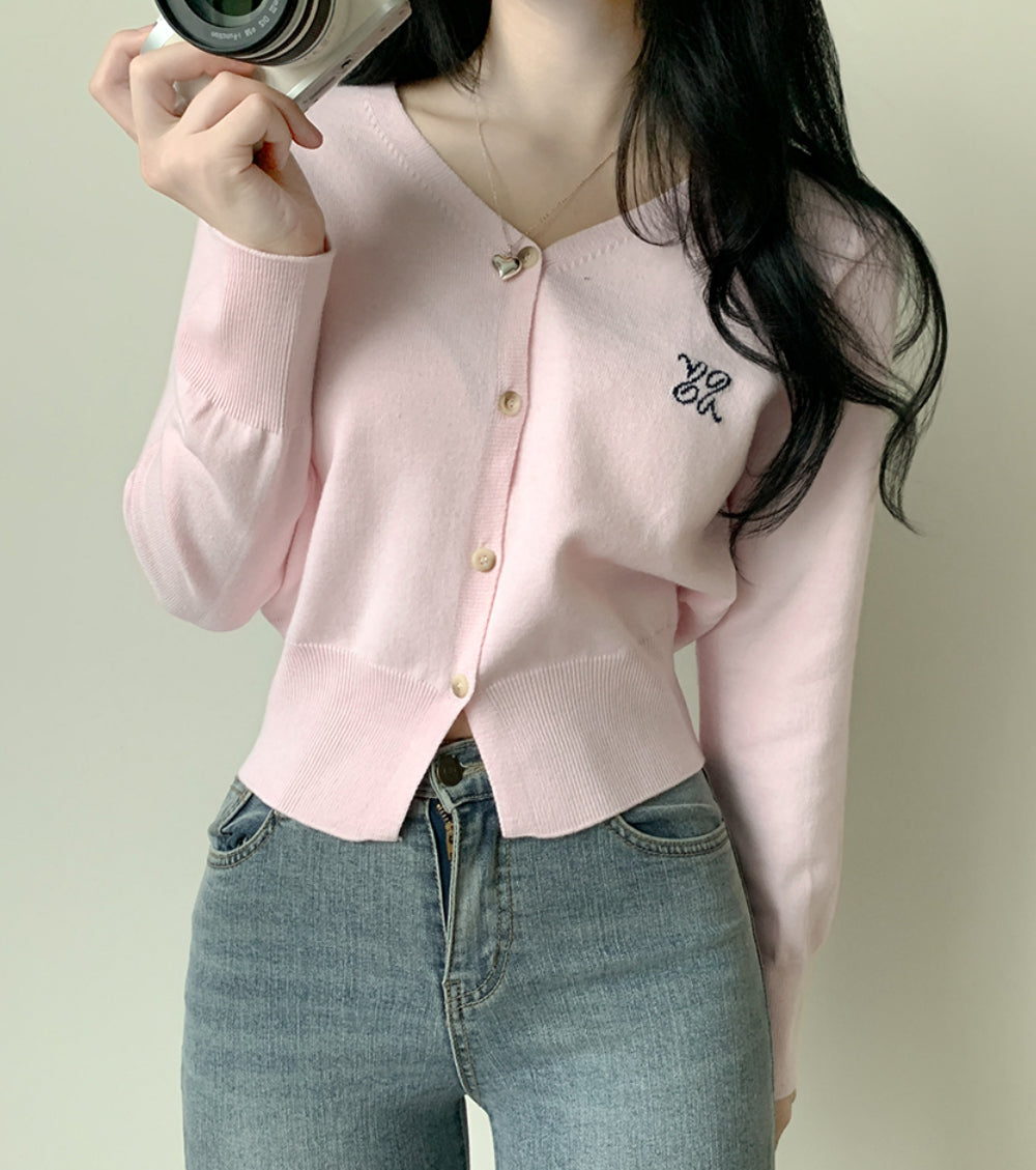 【現貨灰】🥯柔和色彩刺繡字母開襟衫