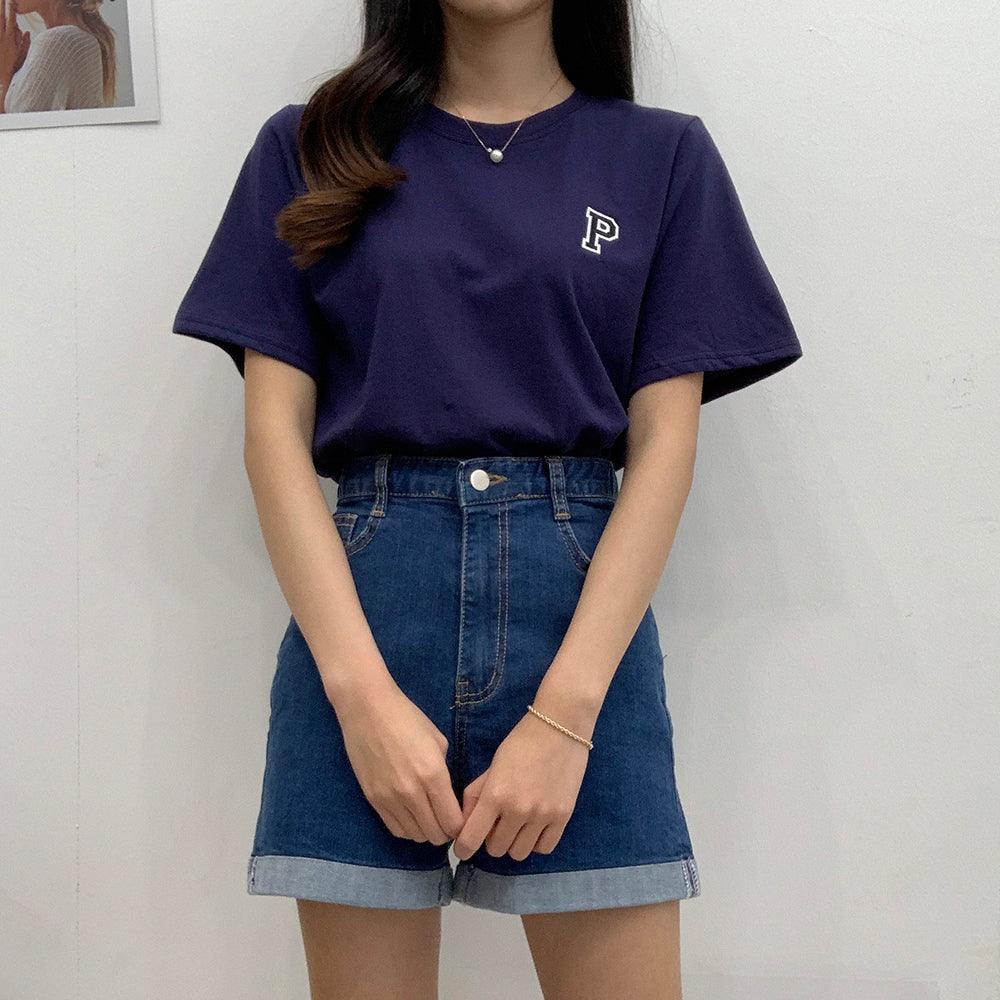 韓製簡約P字貼布短袖T恤<KR> - IKIMSTORE
