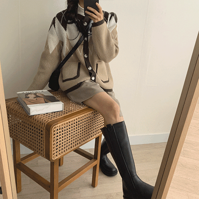 【現貨杏綠】撞色菱格口袋針織外套 - IKIMSTORE