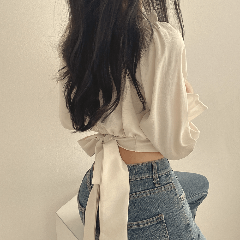 【收腰~】🎀後背蝴蝶結短款泡泡衫 - IKIMSTORE