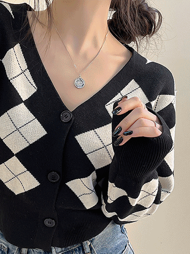 【現貨白】撞色短款菱格針織外套 - IKIMSTORE