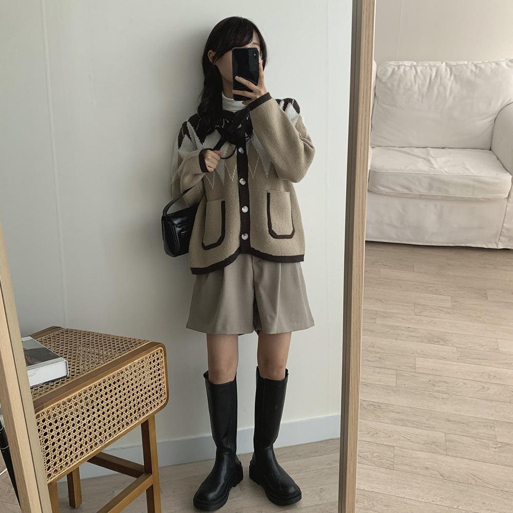 【現貨杏綠】撞色菱格口袋針織外套 - IKIMSTORE