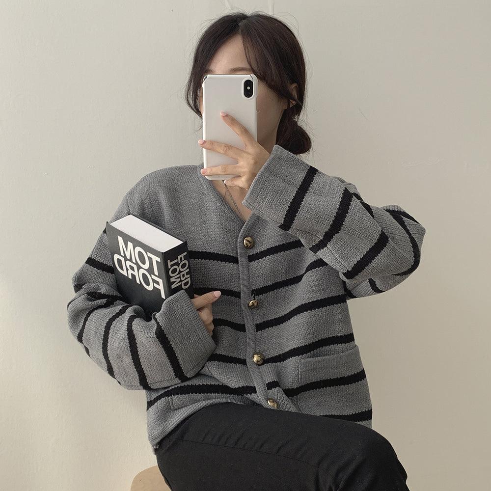 【現貨白黑】韓製條紋金扣口袋外套<KR> - IKIMSTORE