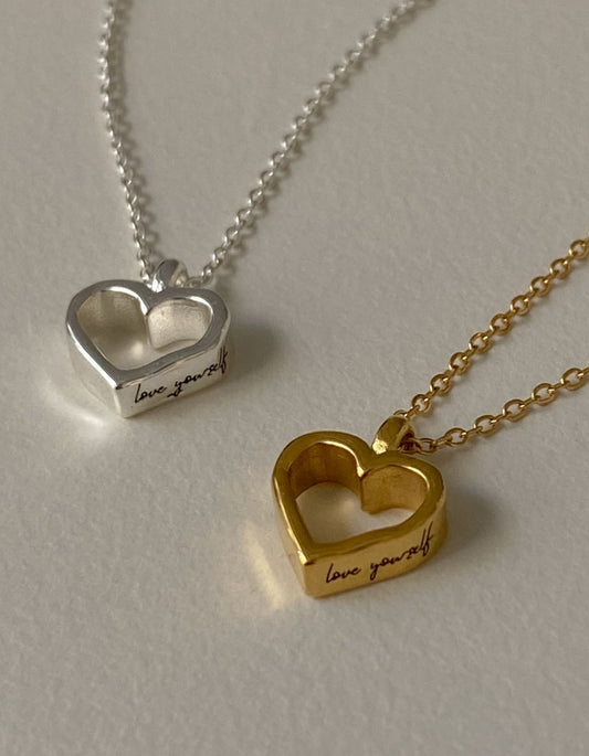 【現貨】Love yourself🤎心形刻字頸鏈