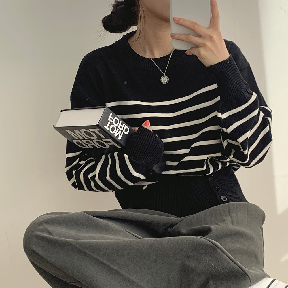 條紋下擺側扣針織衫