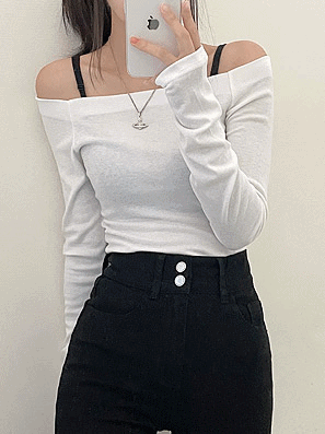 韓製露肩修身T恤<KR> - IKIMSTORE