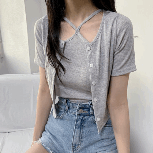 【現貨黑】🧡直紋交叉吊帶+小外套(套裝) - IKIMSTORE