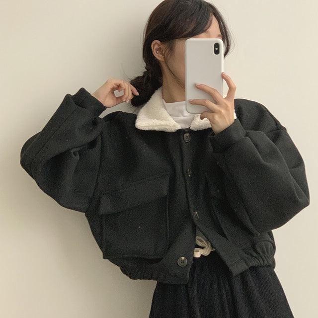 【現貨黑/白】毛絨翻領短款工裝毛呢夾克 - IKIMSTORE