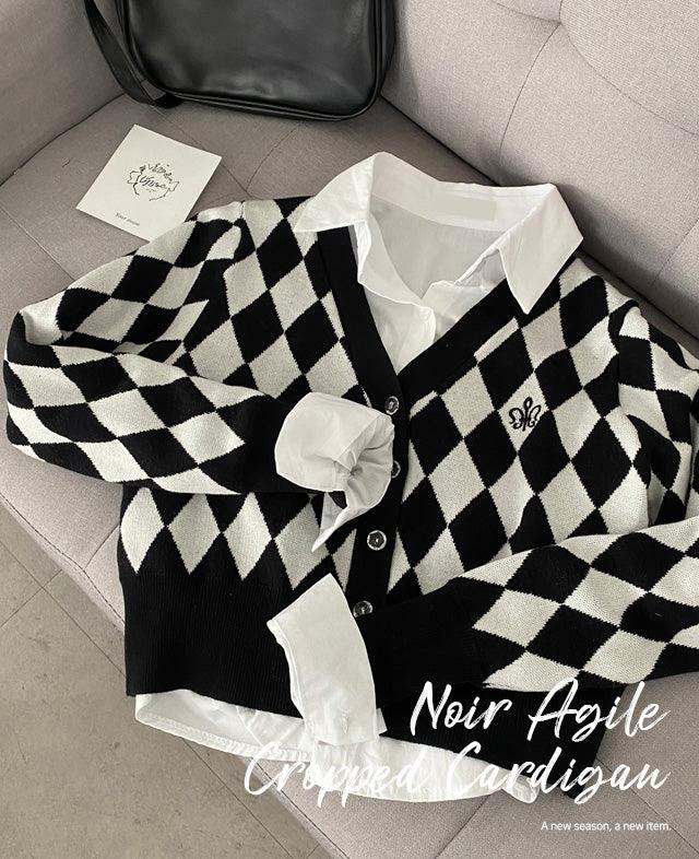 【現貨】學院風黑白菱格針織外套 - IKIMSTORE
