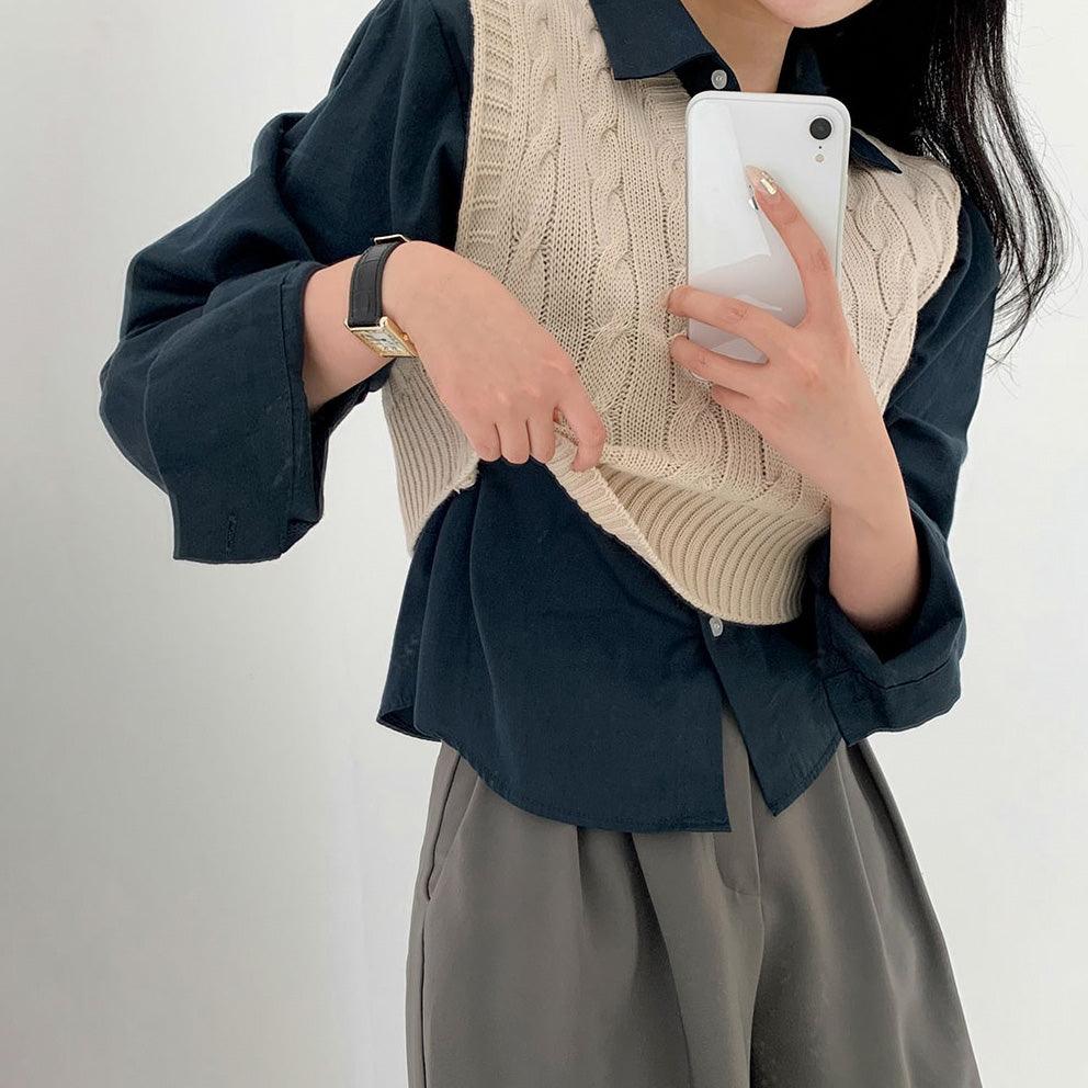 韓製V領麻花短款針織背心<KR> - IKIMSTORE