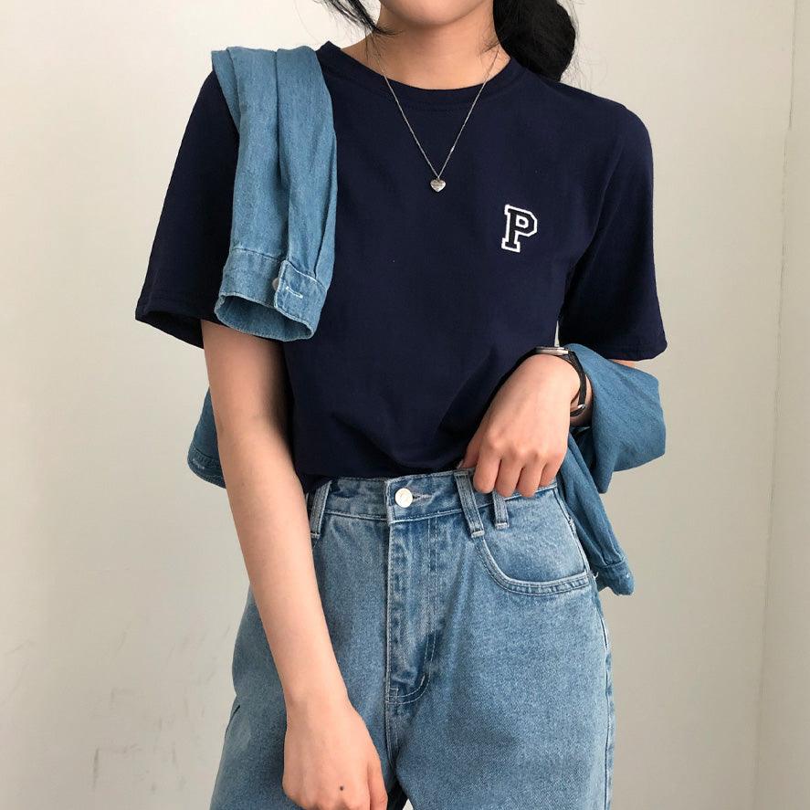 韓製簡約P字貼布短袖T恤<KR> - IKIMSTORE