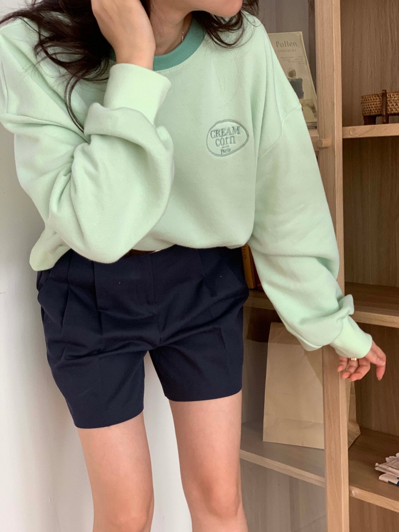 撞色Cream Corn刺繡衛衣