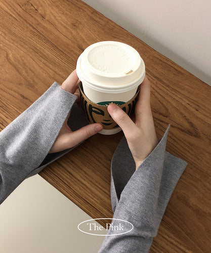 慵懶露肩開衩針衫