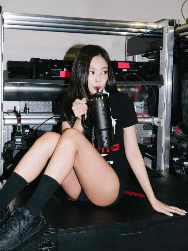 「STANLEY 1913XJENNIE」聯名保溫杯