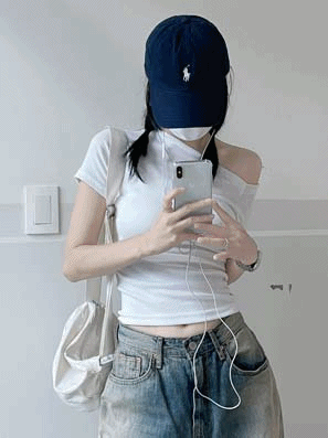 【現貨navy】💕韓製可愛露肩短袖T恤